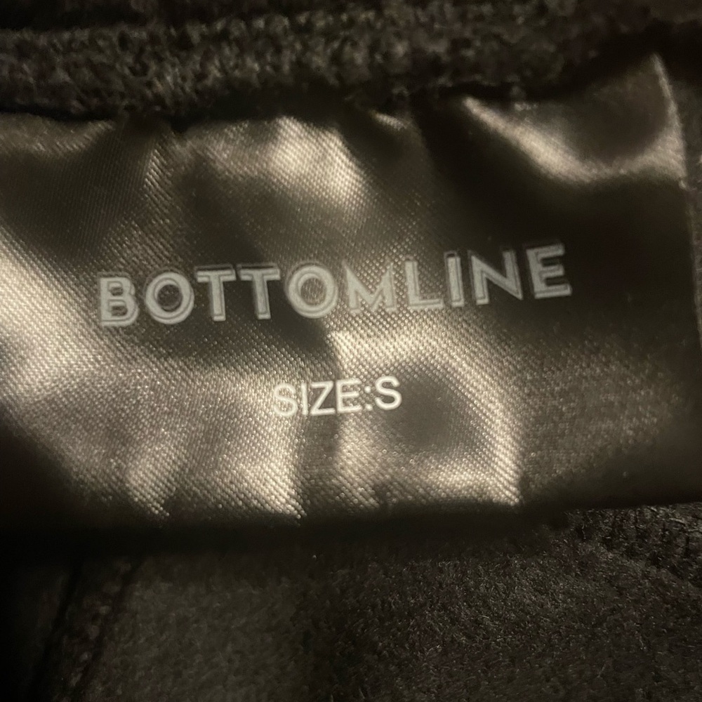 Black Joggers Sweatpants NWT Size S Bottomline Sweats - Picture 4 of 5